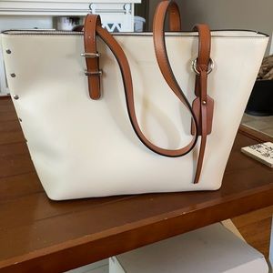 White tote purse